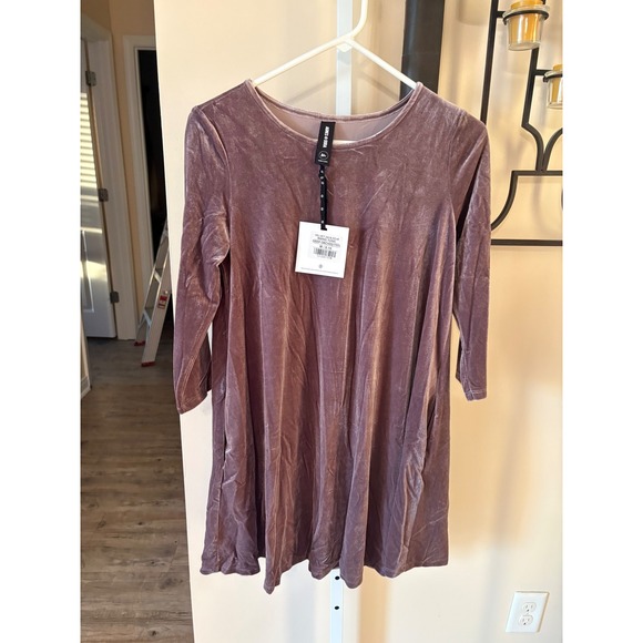 Agnes & Dora Dresses & Skirts - Agnes & Dora Velvet 3/4 Sleeve Swing Tunic/Dress Medium Pockets